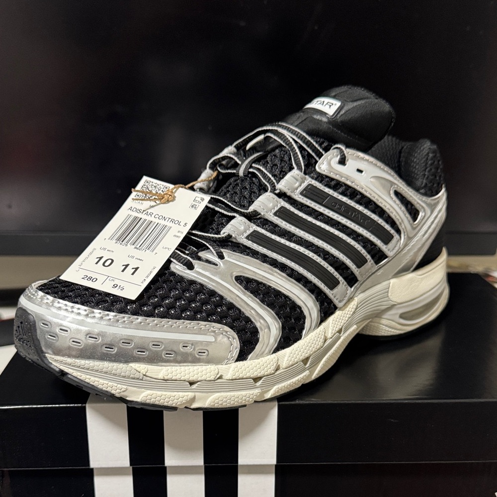Adidas Men's Black and Silver Sneakers